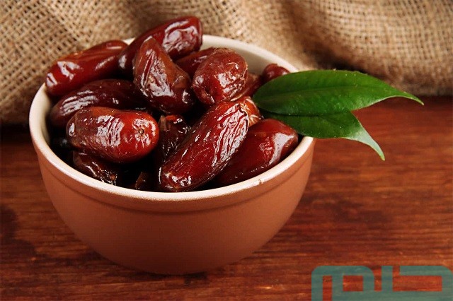 تفسير التمر في الحلم للعزباء تفسير التمر في الحلم للعزباء