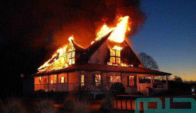 تفسير حلم الحريق في البيت والنجاة منه