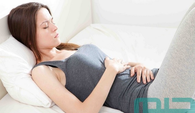 تفسير حلم الضغط على البطن