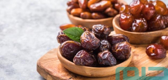 تفسير حلم رؤية التمر في الحلم تفسير حلم رؤية التمر في الحلم