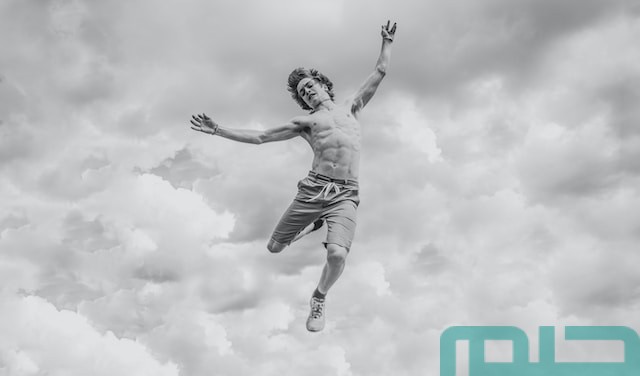 رؤية سقوط الأشياء من السماء رؤية سقوط الأشياء من السماء