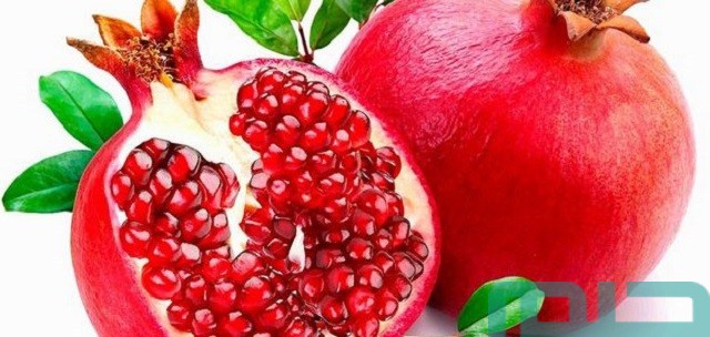 ما تفسير حلم الميت يعطي رمان؟