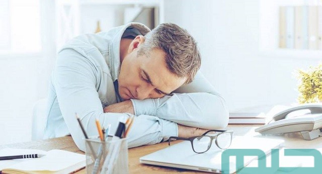 ما تفسير حلم النوم في العمل
