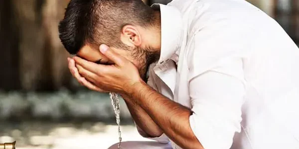 هل يعتبر حلم الوضوء بشارة خير وصلاح؟ 1 هل حلم الوضوء بشارة خير وصلاح