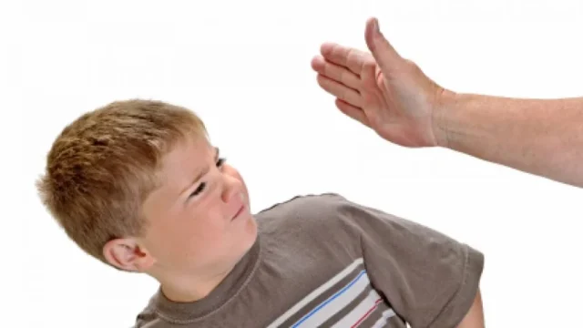 تفسير حلم رؤية والدي يضربني في المنام تفسير حلم رؤية والدي يضربني في المنام