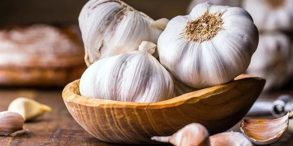 تفسير حلم رؤية الثوم في المنام وعلاقته بالمكاسب الكبيرة 1 تفسير حلم الثوم في المنام