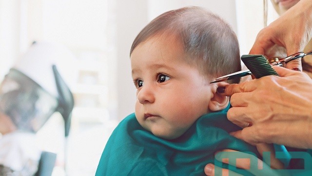 تفسير حلم حلق الشعر للطفل