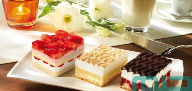 تفسير حلم رؤية الحلويات في المنام تفسير حلم رؤية الحلويات في المنام