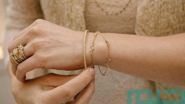 تفسير حلم رؤية لبس اساور