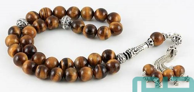 تفسير حلم رؤية السبحة الخشب في المنام وعلاقتها بالزواج والحمل 1 تفسير السبحة الخشب في المنام
