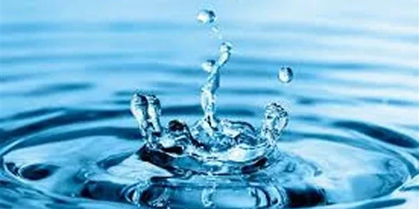 تفسير حلم رؤية حمل الماء في وعاء في المنام وعلاقته بالإنجازات 1 تفسير حلم حمل الماء في وعاء