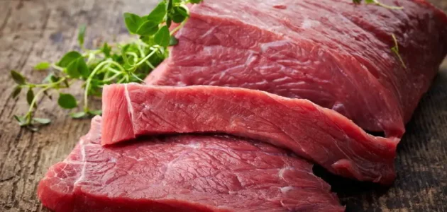 تفسير حلم رؤية أخذ اللحم النيء في المنام للرجل 1 تفسير رؤية أخذ اللحم النيء في المنام